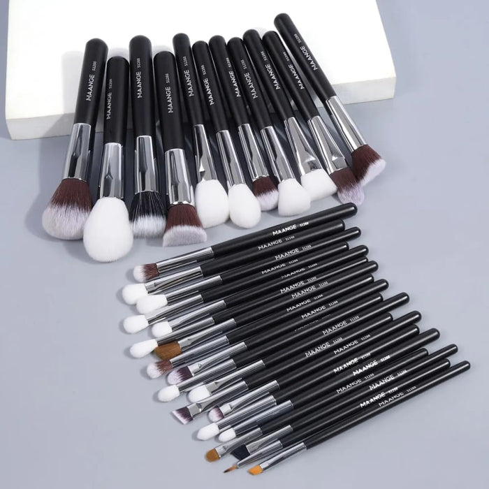 30 Piece Makeup Brush Set For Flawless Beauty