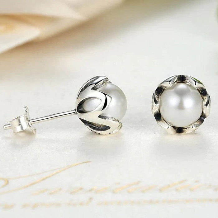 925 Sterling Silver Cultured Elegance Stud Earrings