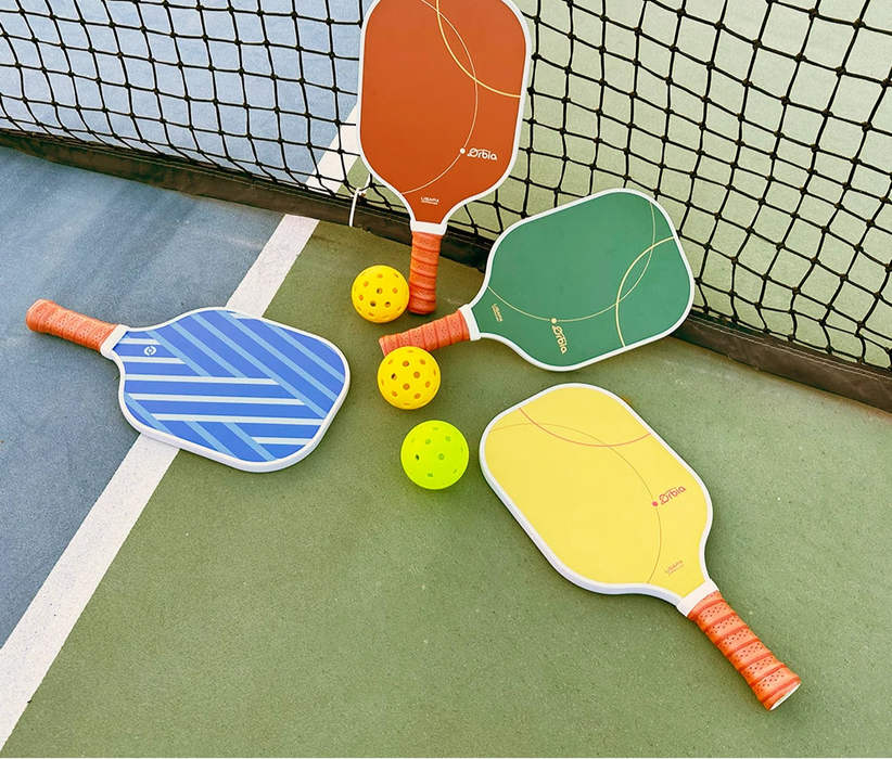 USAPA Approved Pickleball Set 2 Paddles 4 Balls