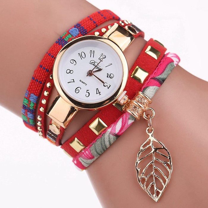 Women Quartz Bracelet Watch With Leaf Shape Pendant