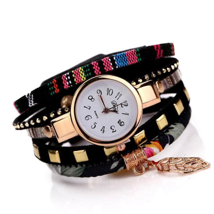 Women Quartz Bracelet Watch With Leaf Shape Pendant