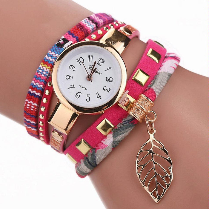 Women Quartz Bracelet Watch With Leaf Shape Pendant