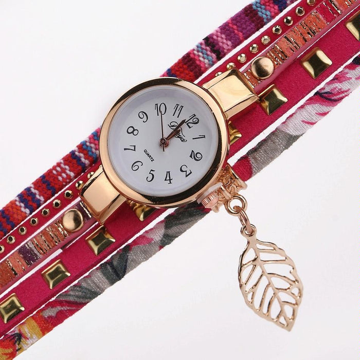 Women Quartz Bracelet Watch With Leaf Shape Pendant