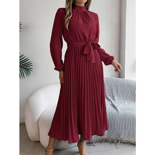 Chic Pleated Long Dress for Middle Eastern Women