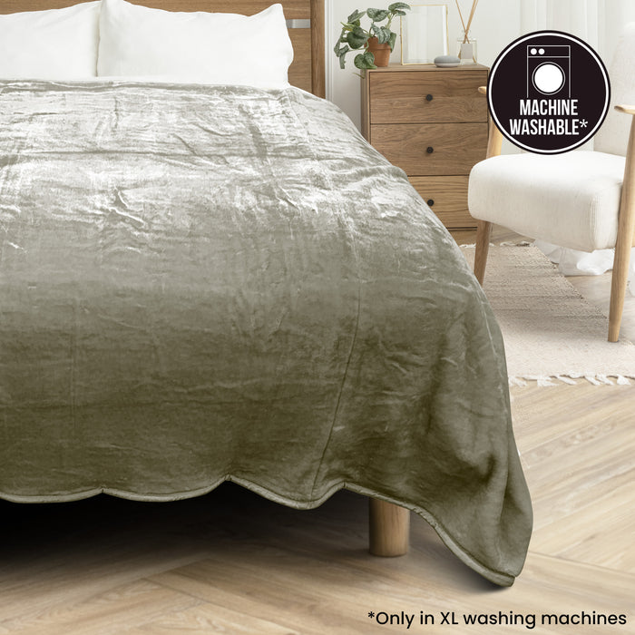 Xl Double-Sided Oversized Faux Mink Blanket 305X305Cm Olive