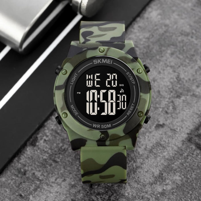 Multifunctional Simple Dial Outdoor Sport Watch With Led