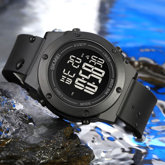 Multifunctional Simple Dial Outdoor Sport Watch With Led