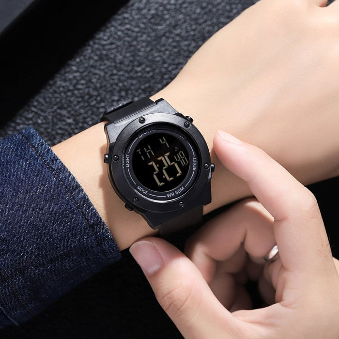 Multifunctional Simple Dial Outdoor Sport Watch With Led